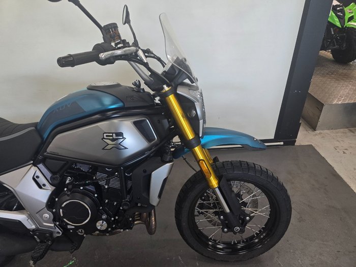 2023 CFMOTO CL-X ADVENTURE Blue