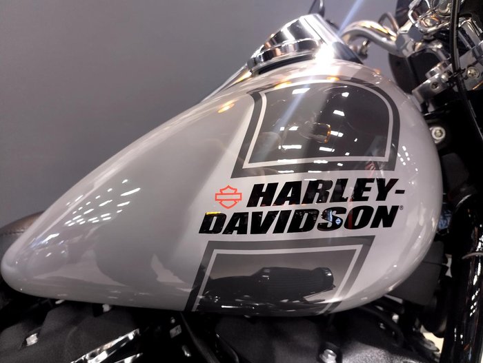 2023 Harley-Davidson Sport Glide 107 (FLSB) Softail