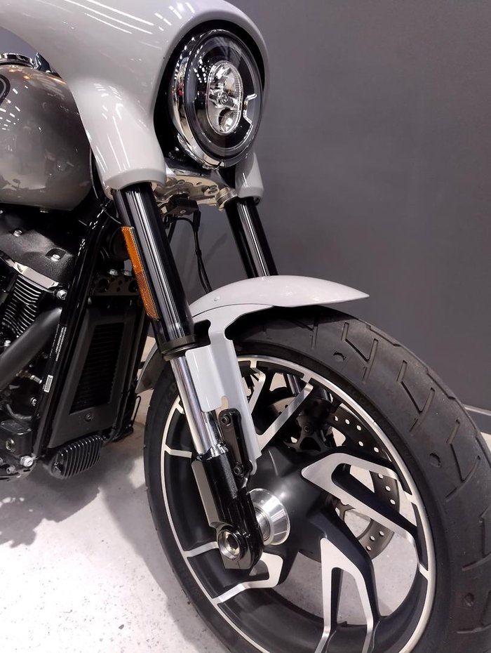 2023 Harley-Davidson Sport Glide 107 (FLSB) Softail