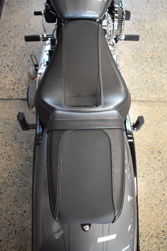 2022 Harley-davidson FXBRS BREAKOUT (114) GRAY HAZE