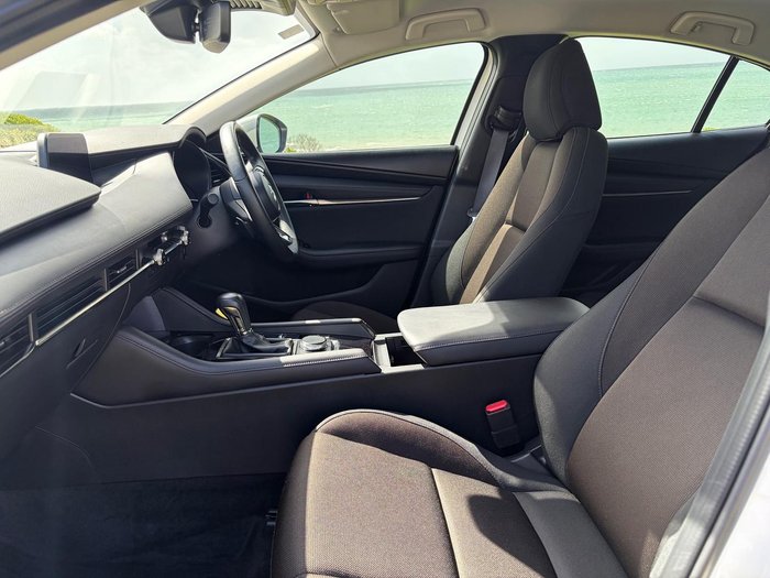 2024 Mazda 3 G20 Evolve