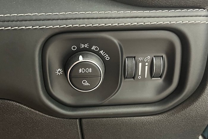 2024 RAM 2500 Laramie Rambox