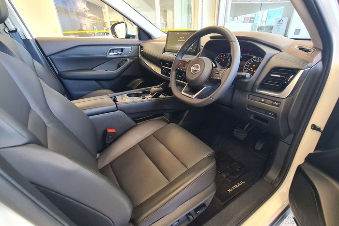 2025 Nissan X-TRAIL ST-L