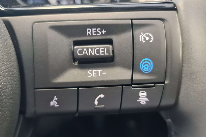 2025 Nissan X-TRAIL ST-L