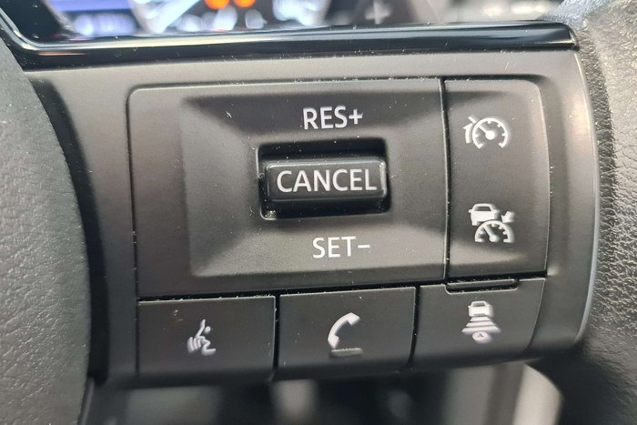 2025 Nissan X-TRAIL ST