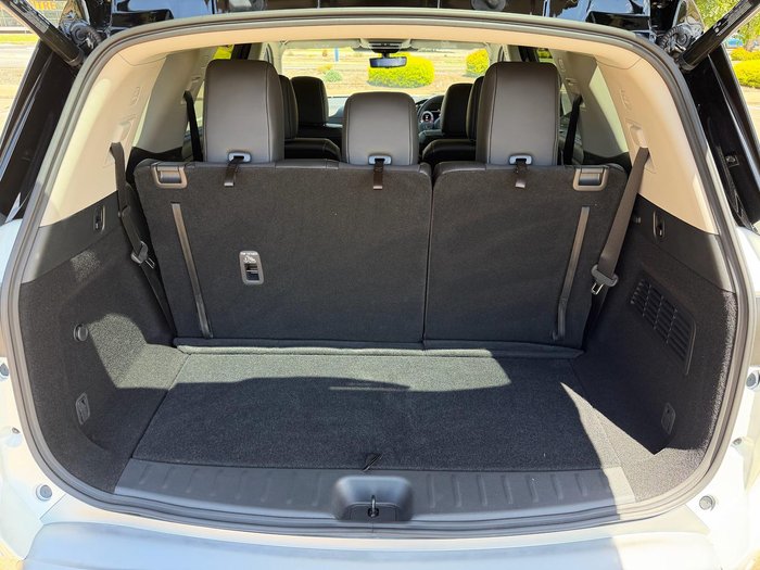 2024 Nissan Pathfinder Ti-L