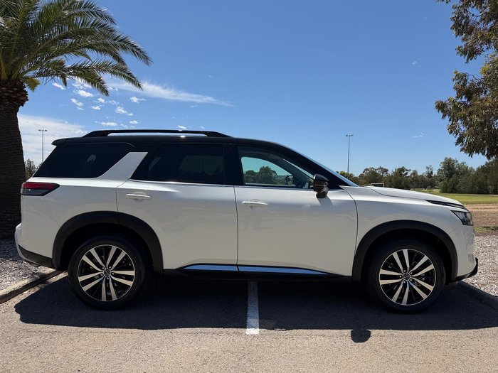 2024 Nissan Pathfinder Ti-L