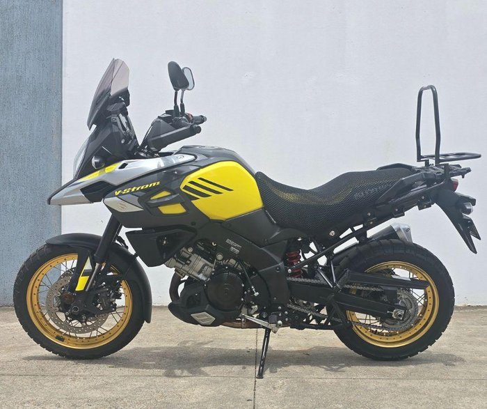 2018 Suzuki V-Strom 1000 ABS (DL1000A) V-Strom Yellow
