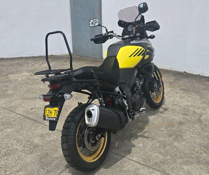 2018 Suzuki V-Strom 1000 ABS (DL1000A) V-Strom Yellow