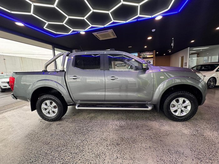 2017 Nissan Navara ST