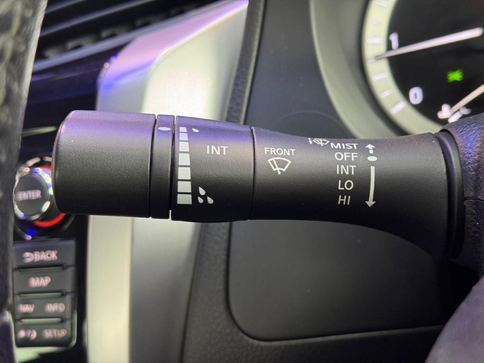 2017 Nissan Navara ST