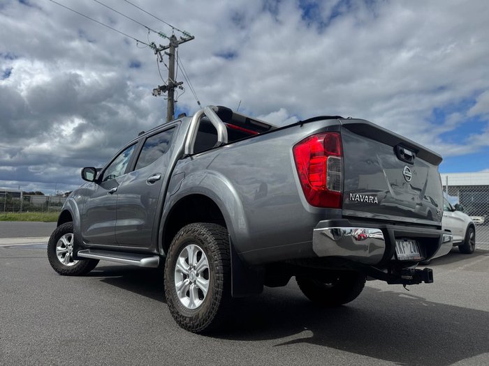 2017 Nissan Navara ST