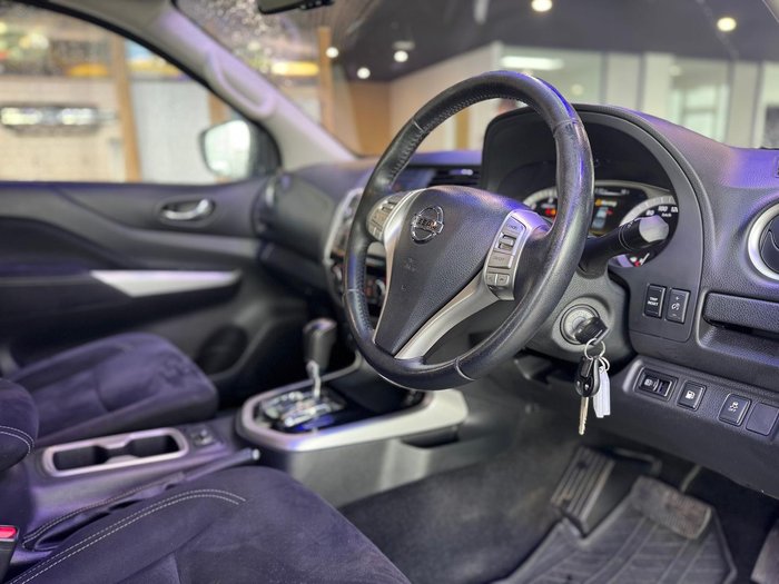 2017 Nissan Navara ST