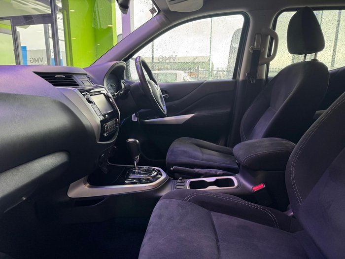 2017 Nissan Navara ST