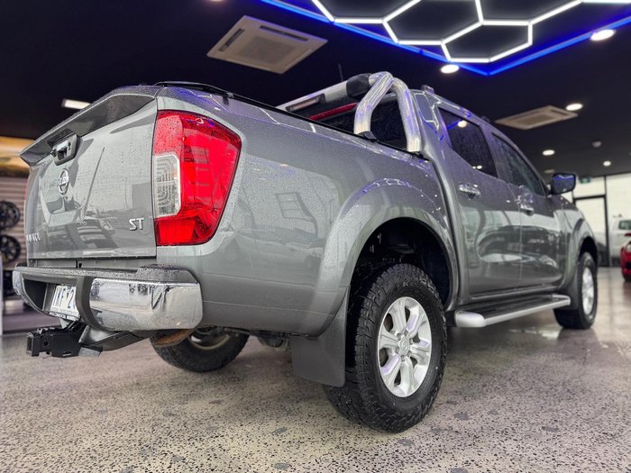 2017 Nissan Navara ST