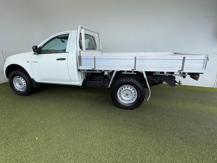 2013 Mitsubishi Triton GL