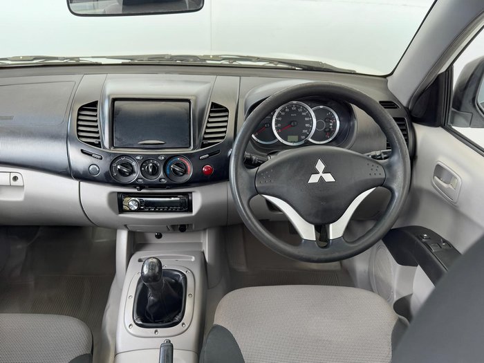 2013 Mitsubishi Triton GL