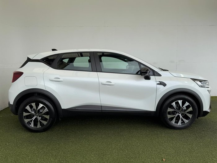 2025 Mitsubishi ASX LS