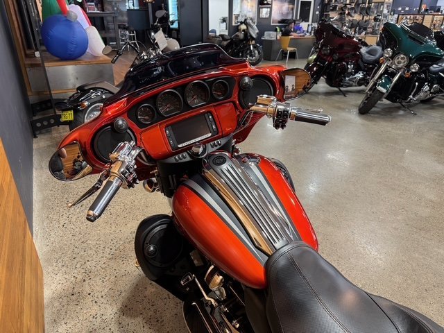 2017 Harley-davidson FLHXSE CVO STREET GLIDE Orange