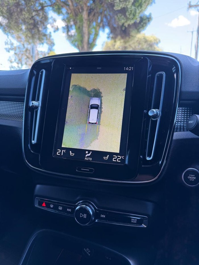 2021 Volvo XC40 T5 R-Design