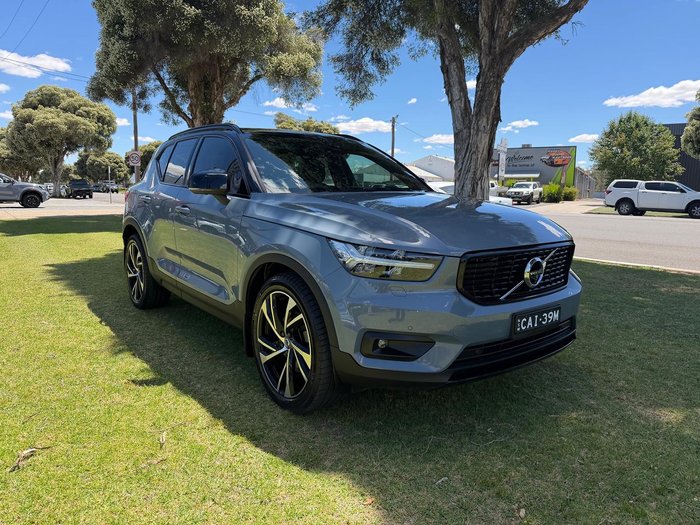 2021 Volvo XC40