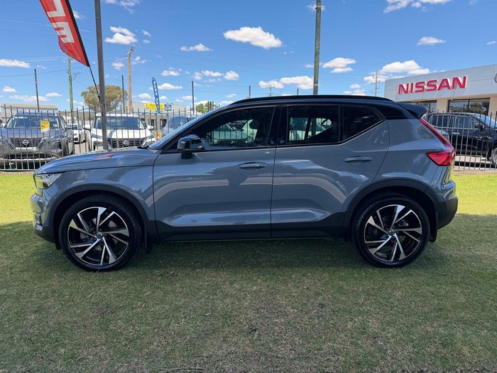 2021 Volvo XC40 T5 R-Design