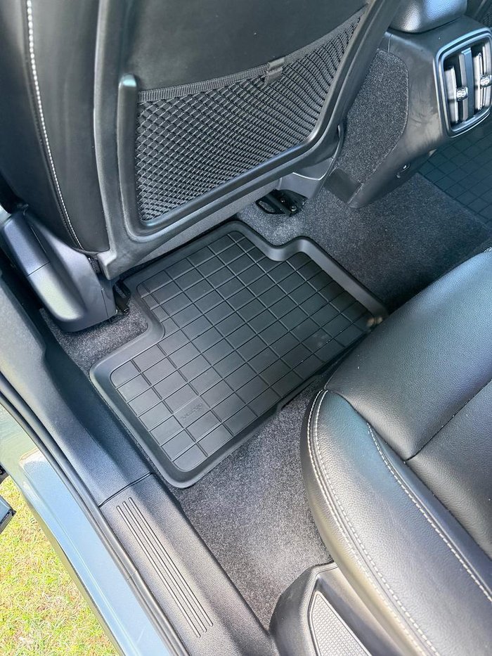 2021 Volvo XC40 T5 R-Design