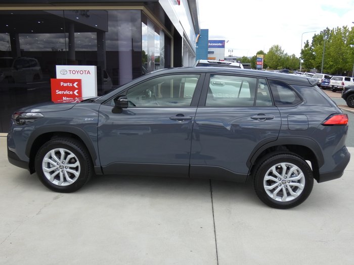 2025 Toyota Corolla Cross GX 2WD Hybrid