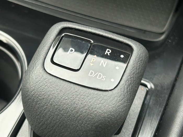 2025 Nissan X-TRAIL ST-L