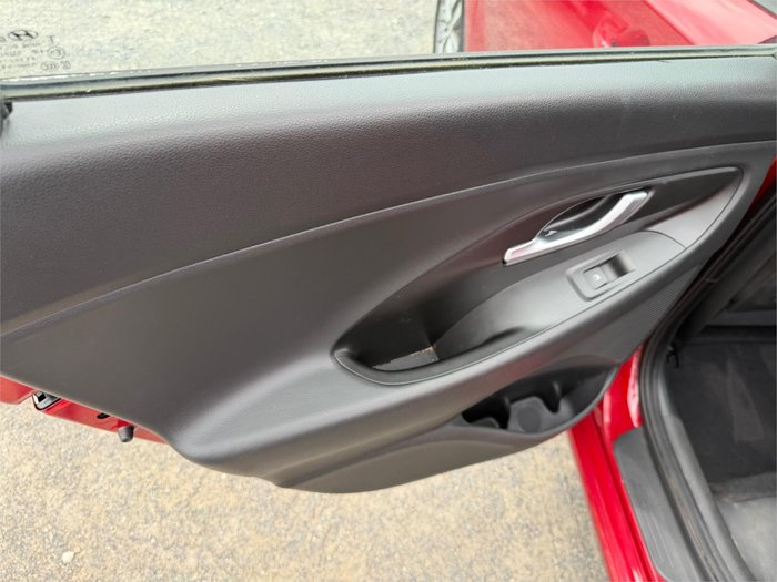 2017 HYUNDAI i30 ACTIVE