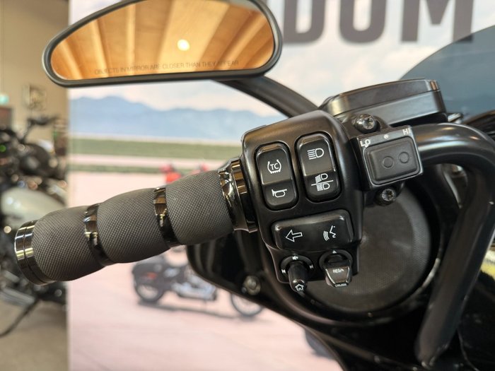 2020 Harley-davidson FLHXS STREET GLIDE SPECIAL Black