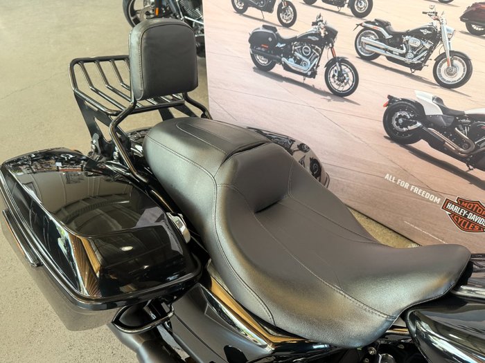 2020 Harley-davidson FLHXS STREET GLIDE SPECIAL Black