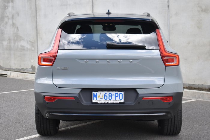 2025 Volvo EX40 Ultra Single Motor Extended Range