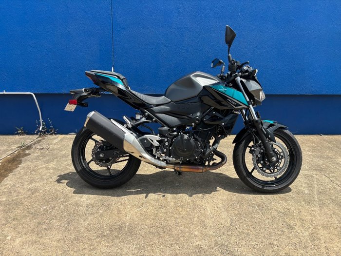 2022 Kawasaki Z400 Grey