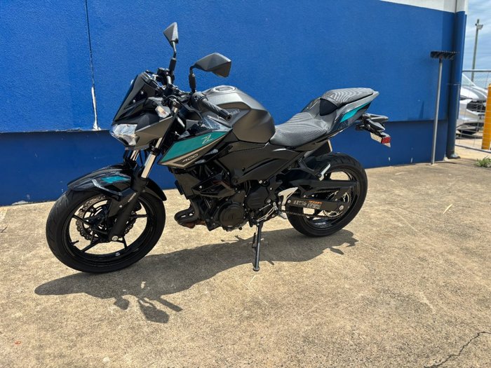 2022 Kawasaki Z400 Grey
