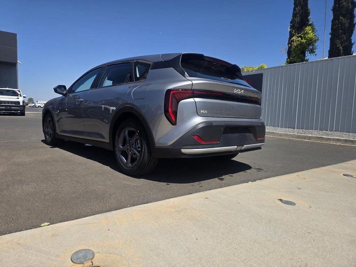 2025 Kia K4 S