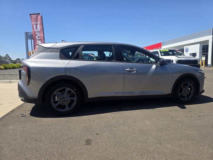 2025 Kia K4 S