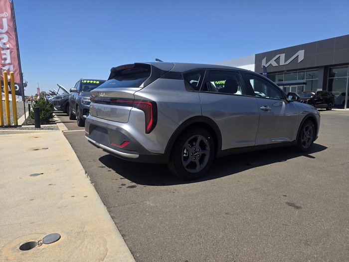 2025 Kia K4 S