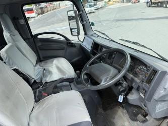 2011 Isuzu Npr White