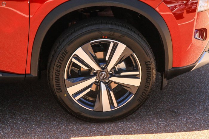 2025 Nissan X-TRAIL Ti-L