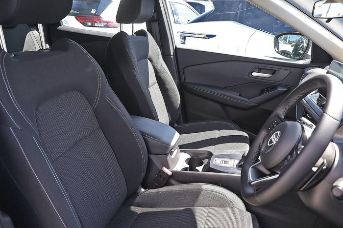 2025 Nissan QASHQAI ST-L