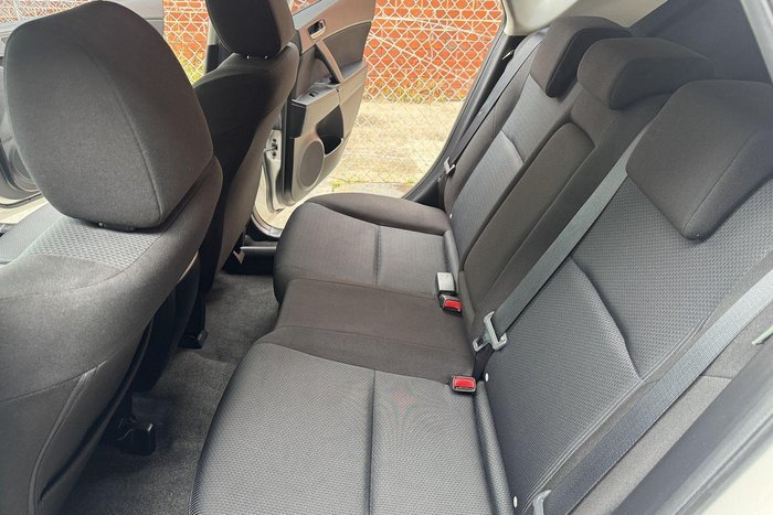 2010 Mazda 3 Maxx BL Series 1 MY10 Crystal White Pearl