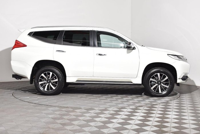 2018 Mitsubishi Pajero Sport GLS