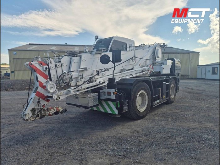 2021 Tadano Gr200ex