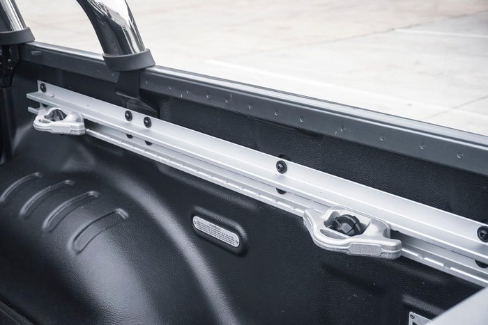 2025 Nissan Navara ST-X