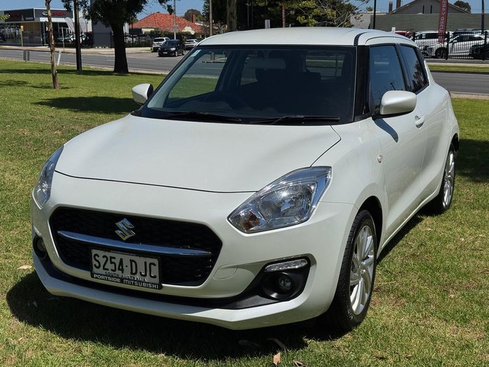 2022 Suzuki Swift GL AZ Series II Pure White
