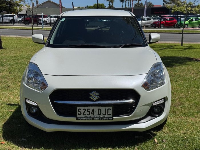 2022 Suzuki Swift GL AZ Series II Pure White
