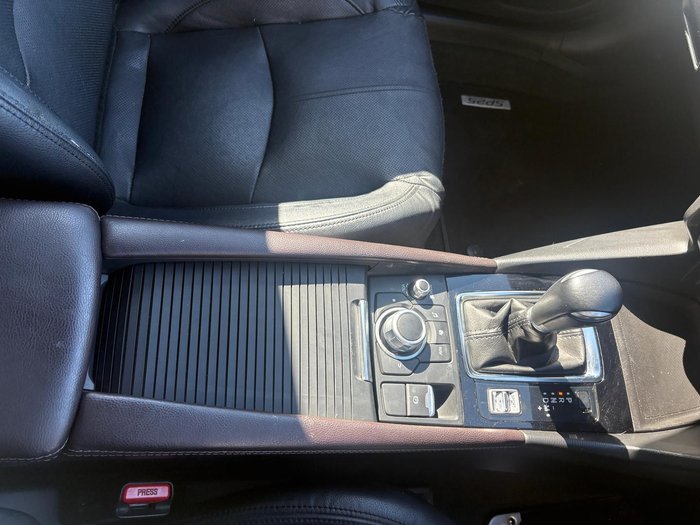 2017 Mazda 3 SP25 GT