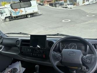 2025 Hino 816 Crew Cab Factory Tipper White