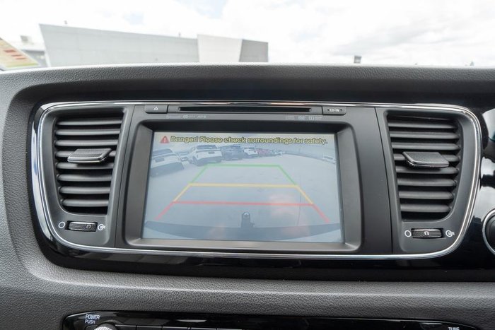 2015 Kia Carnival SLi